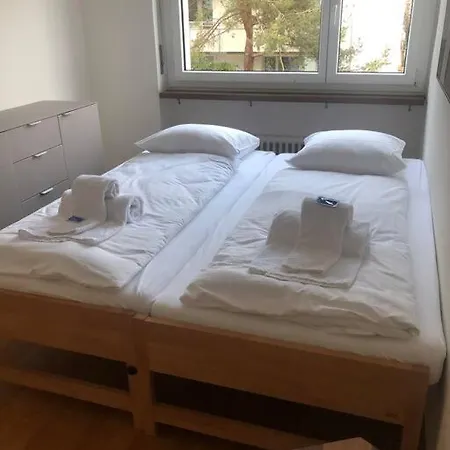 Apartamento Cozy And Sunny 2br Flat In The Centre - Sky10 Zúrich