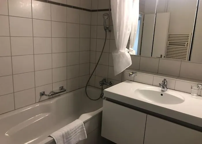 Cozy And Sunny 2br Flat In The Centre - Sky10 *