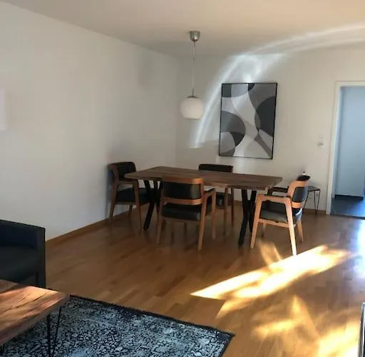 Cozy And Sunny 2br Flat In The Centre - Sky10