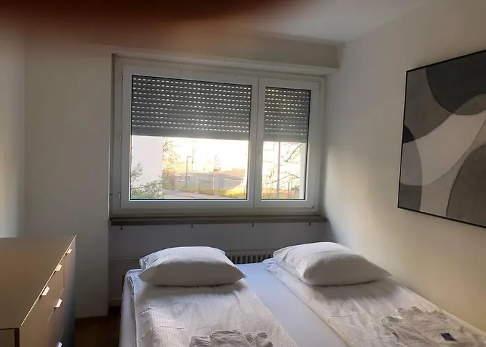 아파트 Cozy And Sunny 2br Flat In The Centre - Sky10 *