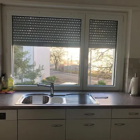 아파트 Cozy And Sunny 2br Flat In The Centre - Sky10 *