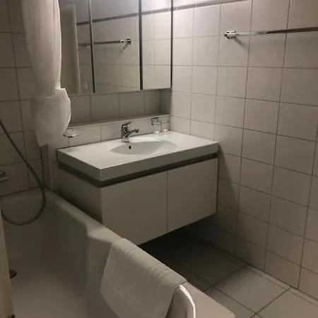 Appartement Cozy And Sunny 2br Flat In The Centre - Sky10 *