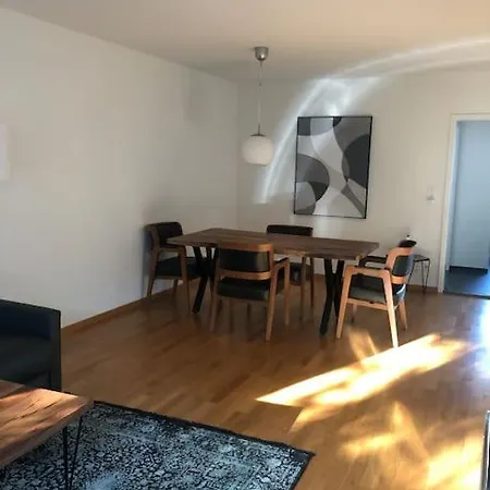 Cozy And Sunny 2br Flat In The Centre - Sky10